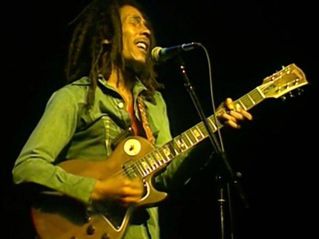Bob Marley - War / No More Trouble (Live At The Rainbow Theatre, London 1977)
