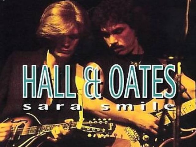 Hall & Oates - Sara Smile