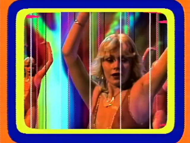 Gogos - Let's All Chant (Michael Zager Band)